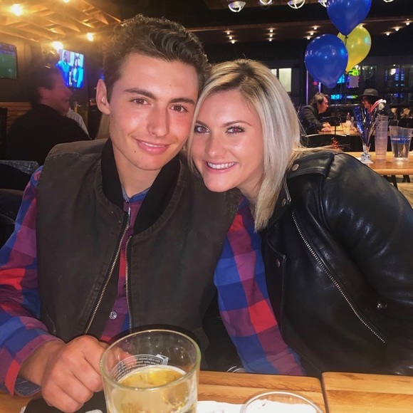 Meet your Posher, Mackie - Picture 1 of 1